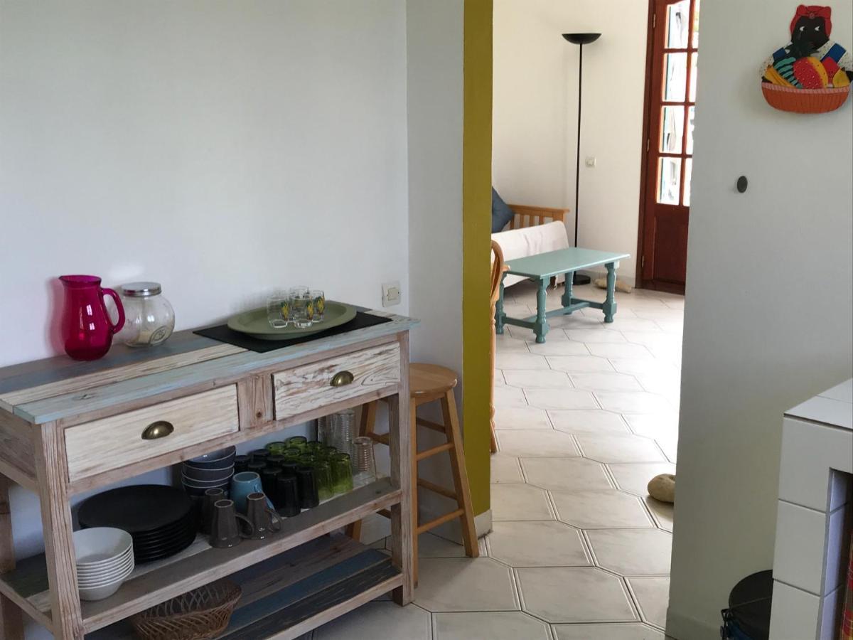 Case A Lili, Joli Haut De Villa Face A La Mer Dans Le Bourg. تير-دي-هوت المظهر الخارجي الصورة